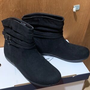 St. John's Bay Black Kids Ankle Boots